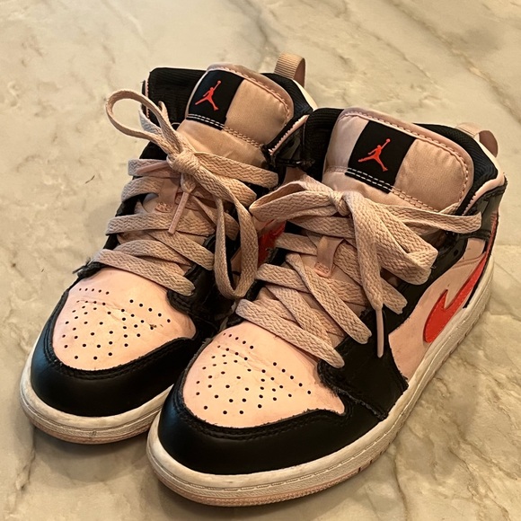 Air Jordan 1 Mid GS black and pink - Picture 2 of 4